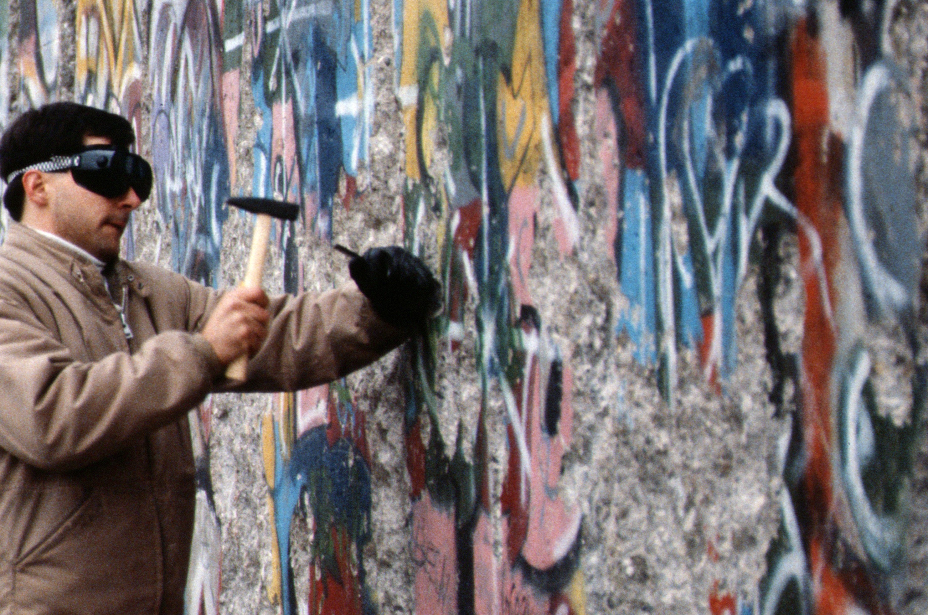 30 ans après, le Mur de Berlin est-il réellement tombé ?